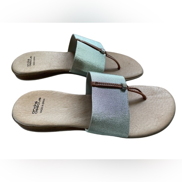 André Assous Womens Nigella Stretch Open Toe Sandal, Platino  NWOT Andre Assous Nice Stretch Sandals in Platino, Size 41 (US Size 10-10.5)
